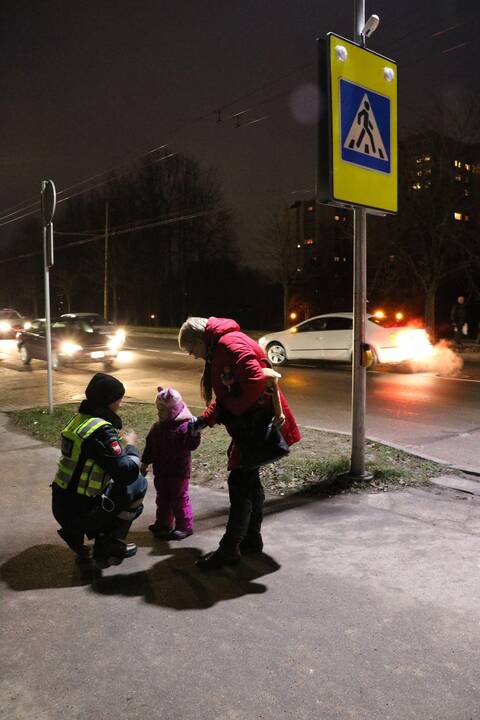 Pareigūnų akcija prie pėsčiųjų perėjų
