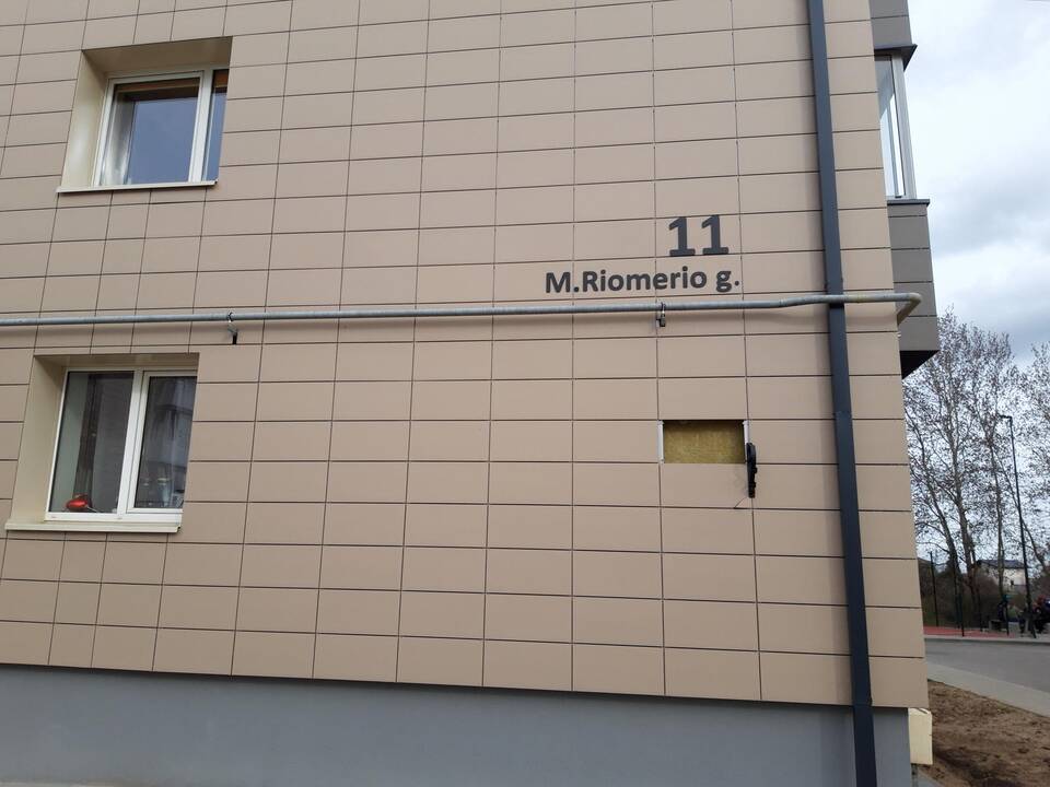Naujai renovuotas namas neišlaikė vėjo egzamino