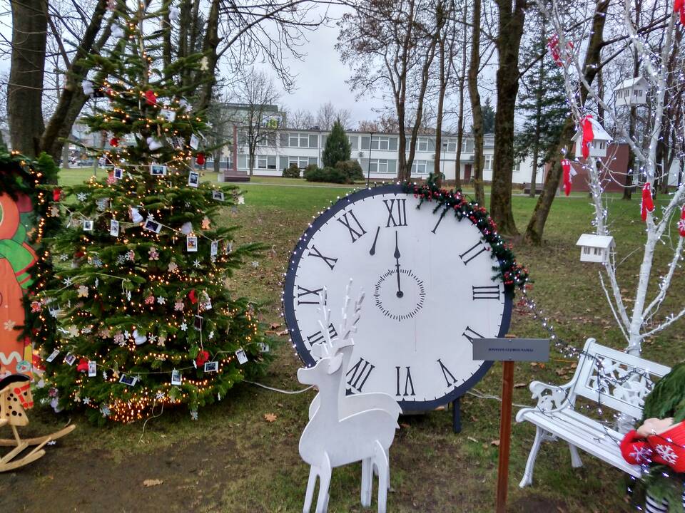 Jonavos Kalėdinių eglučių miestelis
