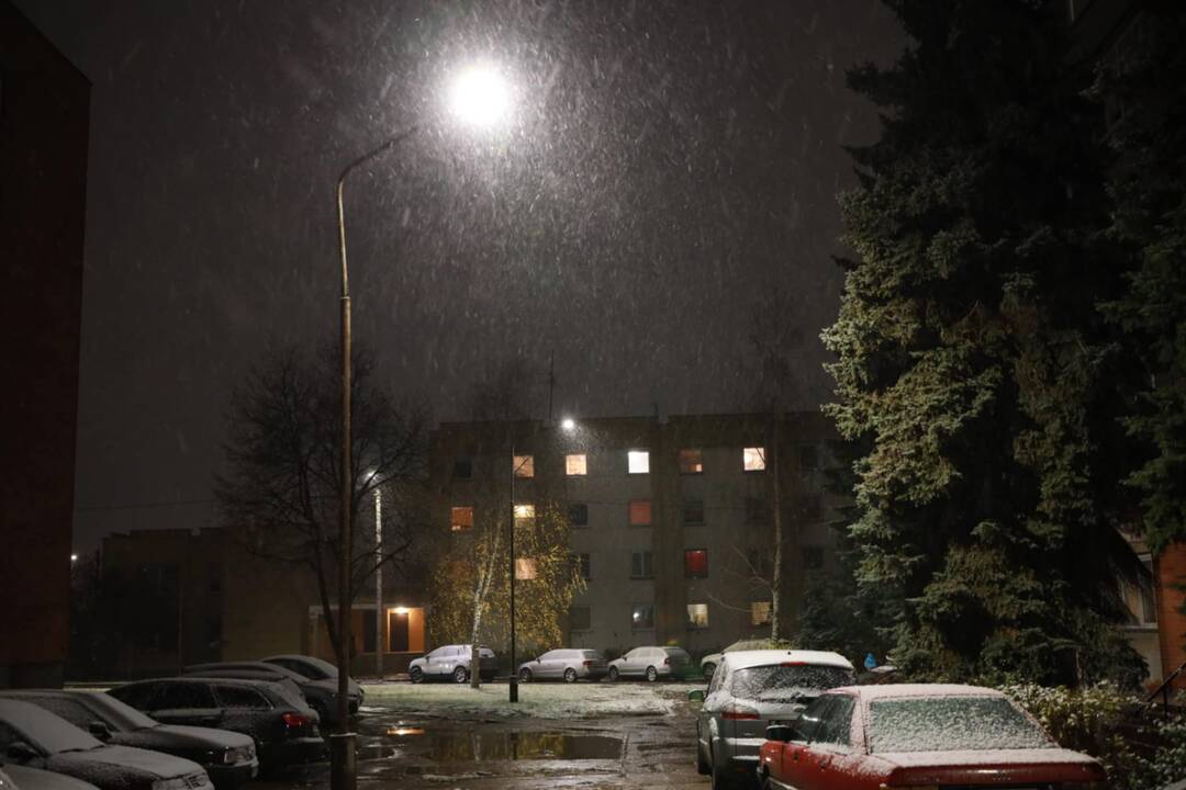 Į Kauną pasibeldė žiema