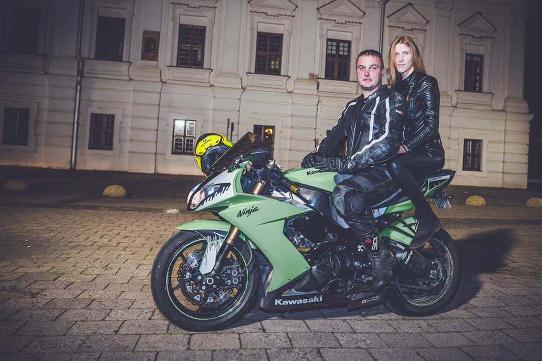 Motociklininkai paminėjo Lietuvos šimtmetį