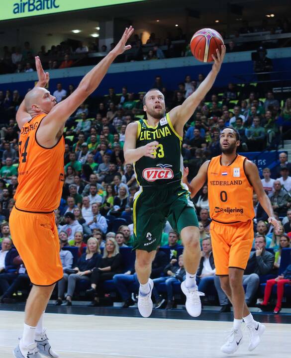 Krepšinis: Lietuva - Olandija 95:93