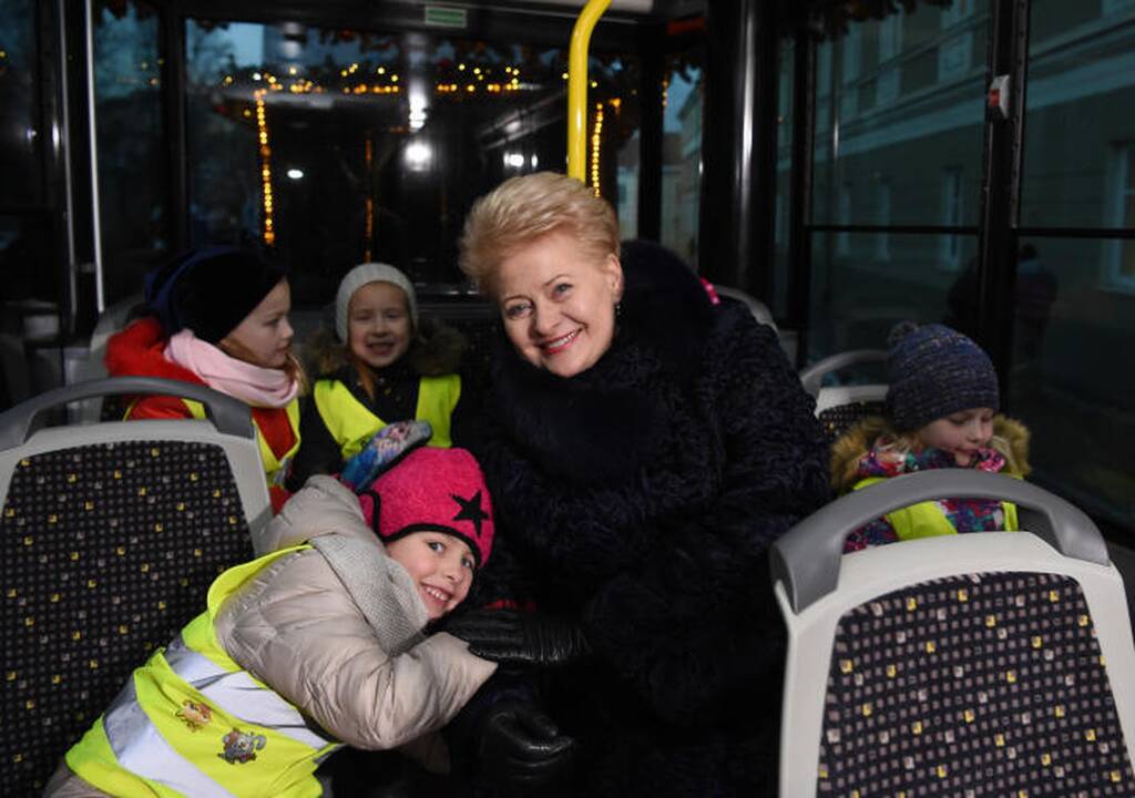 Prezidentė lankėsi Kalėdinėje mugėje