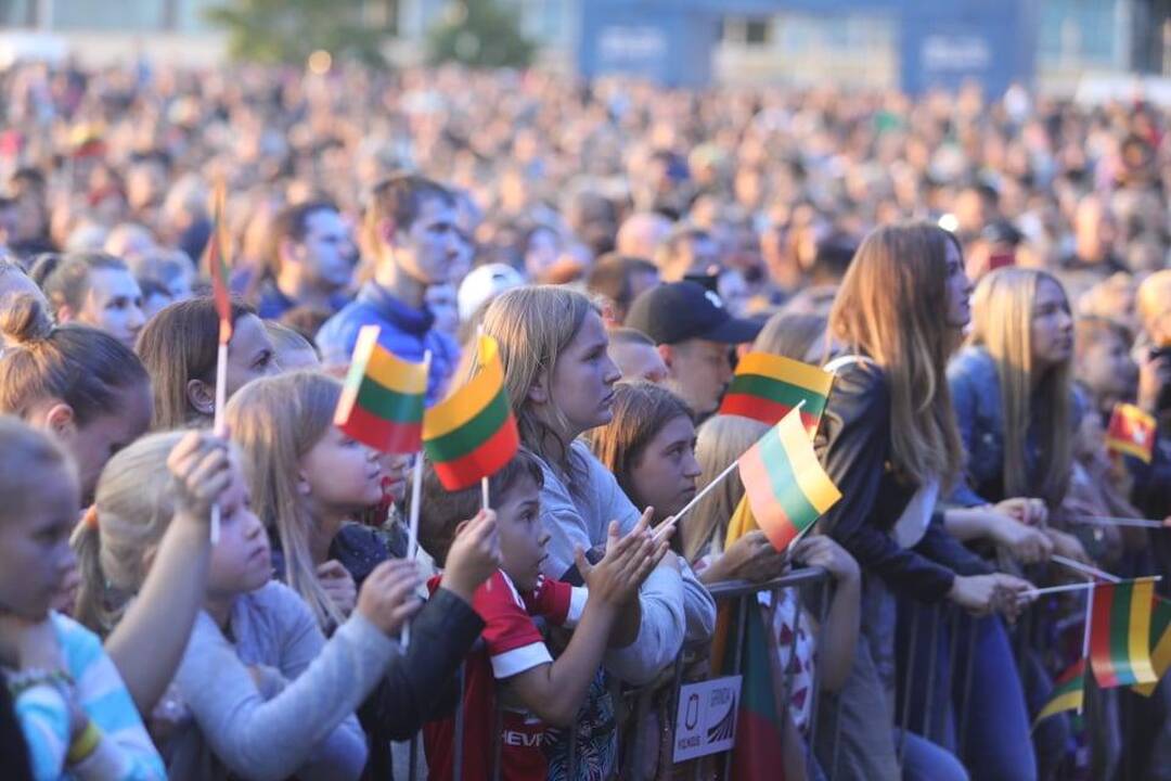 100-mečio piknikas „Vilnius – Lietuvai“.