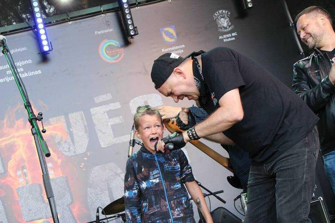 Roko festivalis sutelkia Ramučių bendruomenę