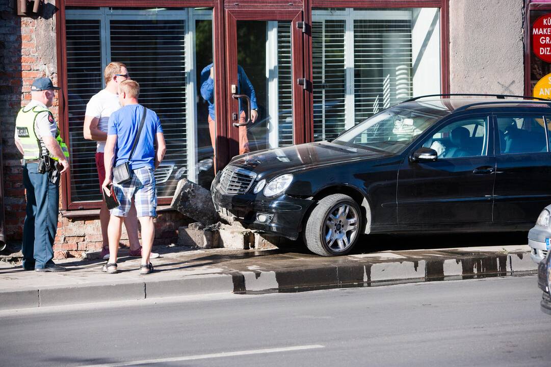 Avarija Šv. Gertrūdos gatvėje