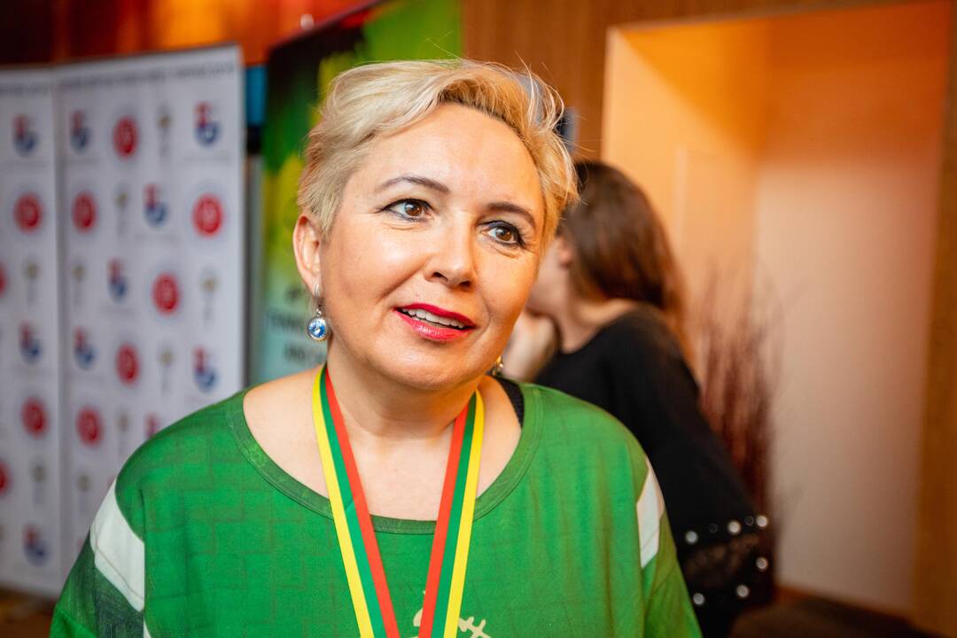 Dovana: R.Jocius ir R.Žaliūnas įsitikinę, kad defibriliatorių ypač svarbu turėti sporto klube.