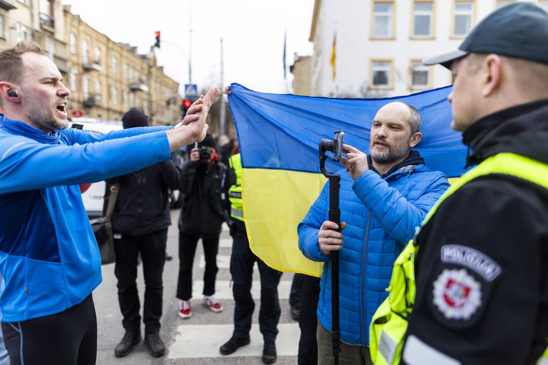 Protestas prie Vokietijos ambasados Vilniuje