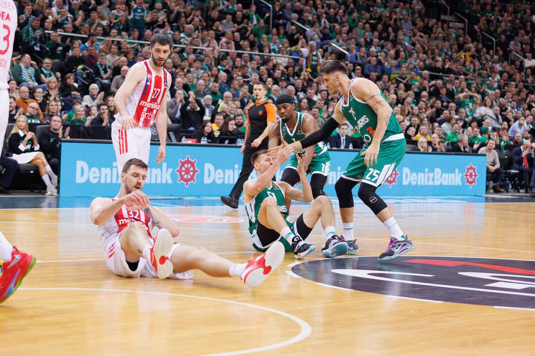 Eurolyga: Kauno „Žalgiris“ – Belgrado  „Crvena zvezda“ 71:66