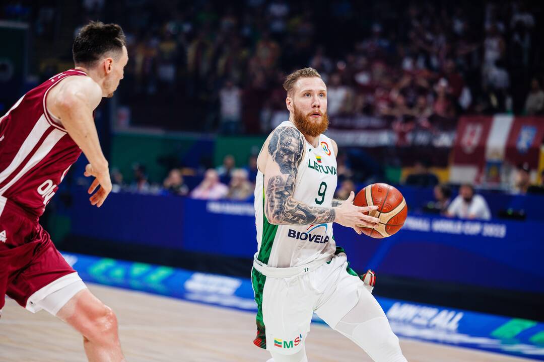 Pasaulio krepšinio čempionatas Filipinuose: Lietuva – Latvija 63:98