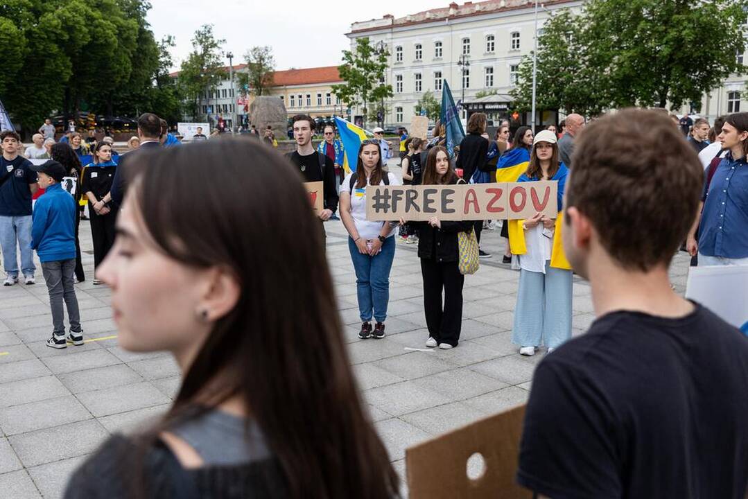 Žygis Vilniuje už Rusijoje įkalintus Mariupolio gynėjus