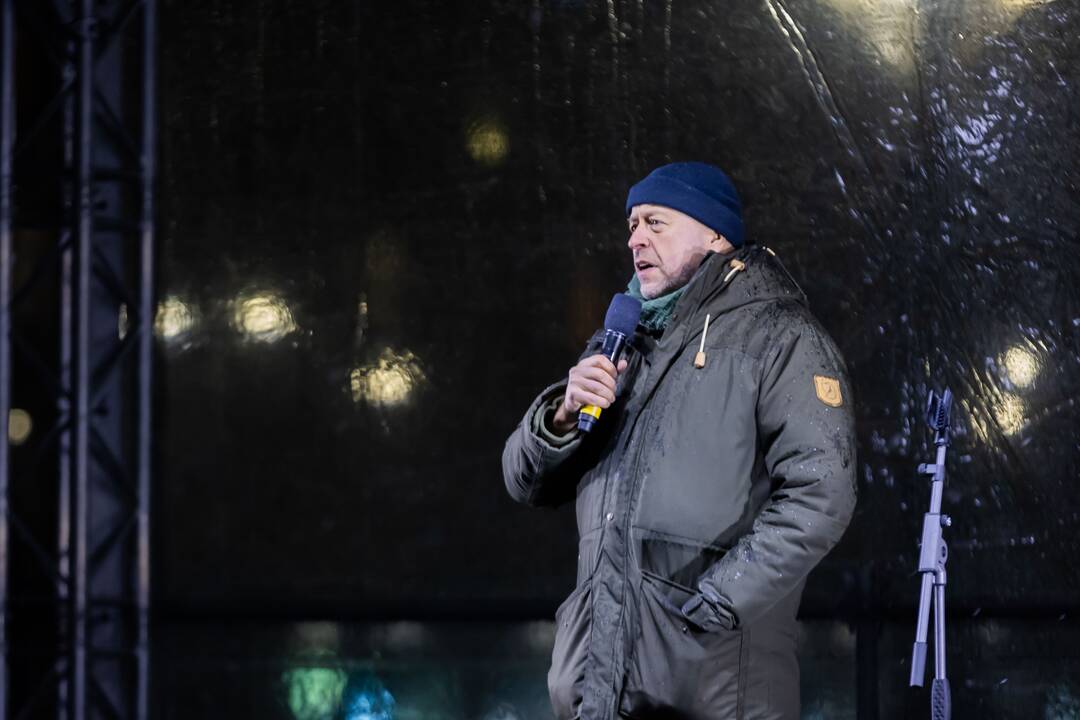 Protestas prie Seimo: „Dešimt tylos minučių“