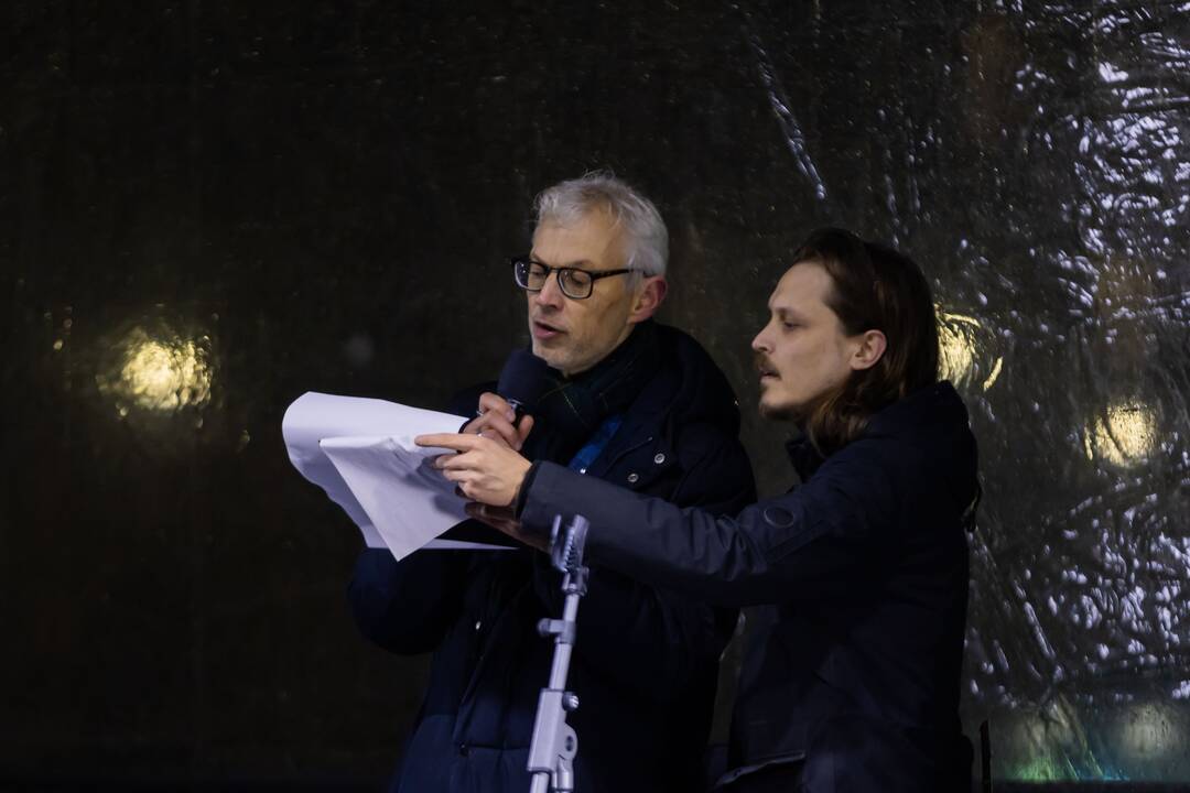 Protestas prie Seimo: „Dešimt tylos minučių“
