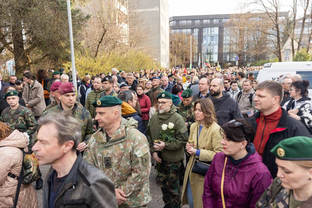 JAV karių pagerbimas prie JAV ambasados Vilniuje