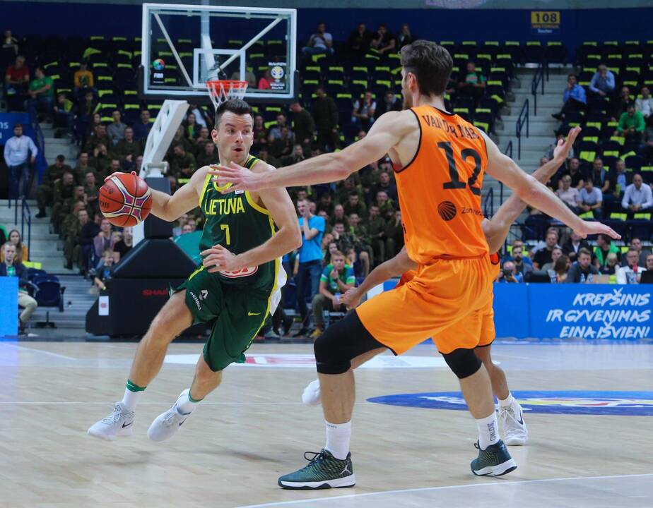 Krepšinis: Lietuva - Olandija 95:93