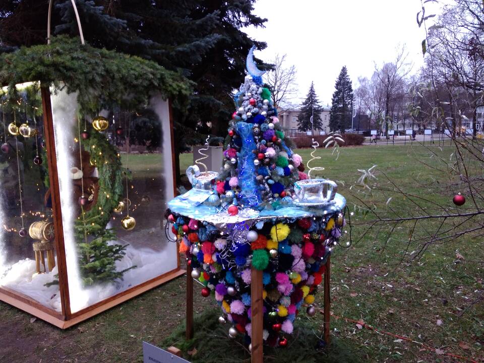 Jonavos Kalėdinių eglučių miestelis