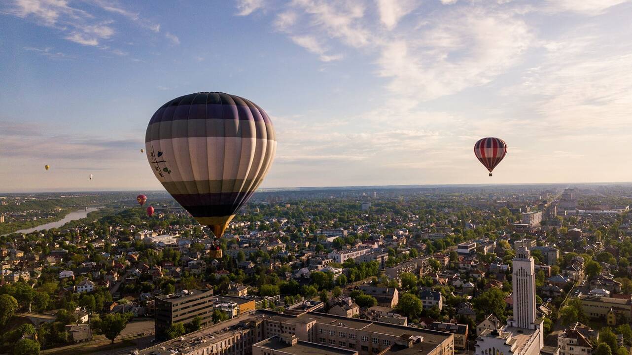 Ankstų rytą - muzika ir oro balionai