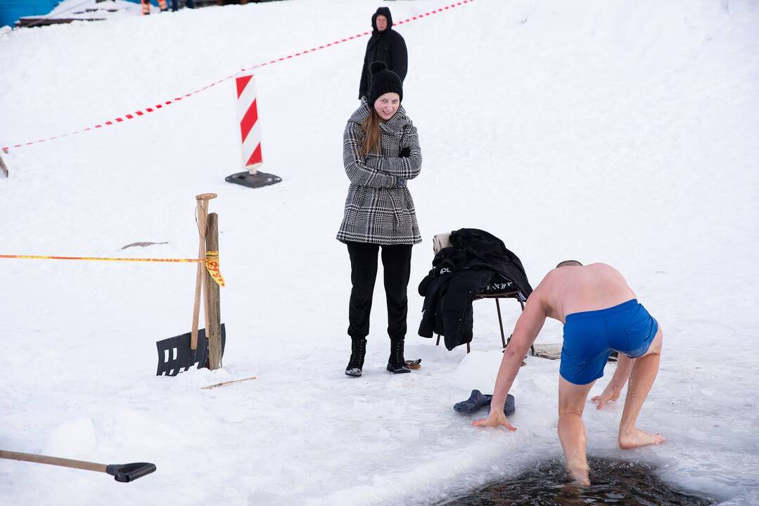 Traktoriaus gelbėjimo operacija