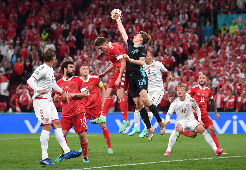 Europos futbolo čempionatas: Rusija–Danija 1:4