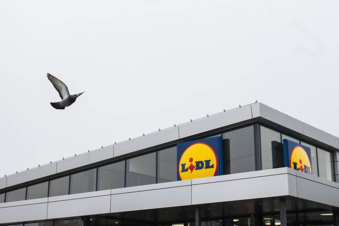 Palangoje dėl įtariamo gaisro pavojaus evakuota „Lidl“ parduotuvė