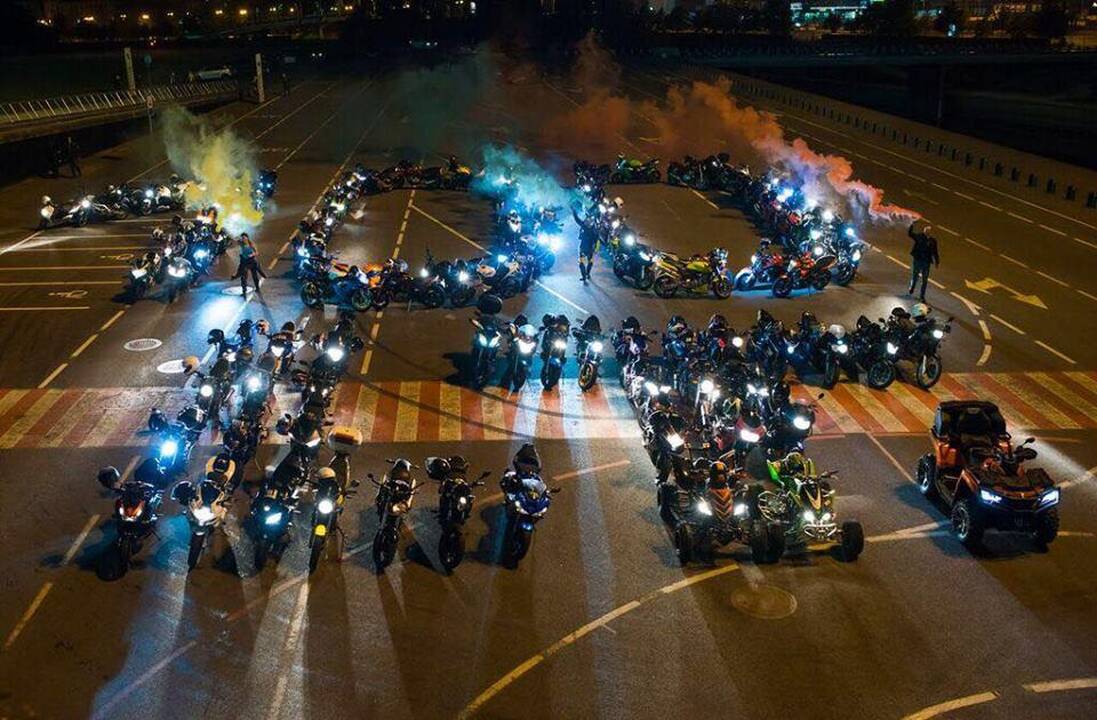 Motociklininkai paminėjo Lietuvos šimtmetį