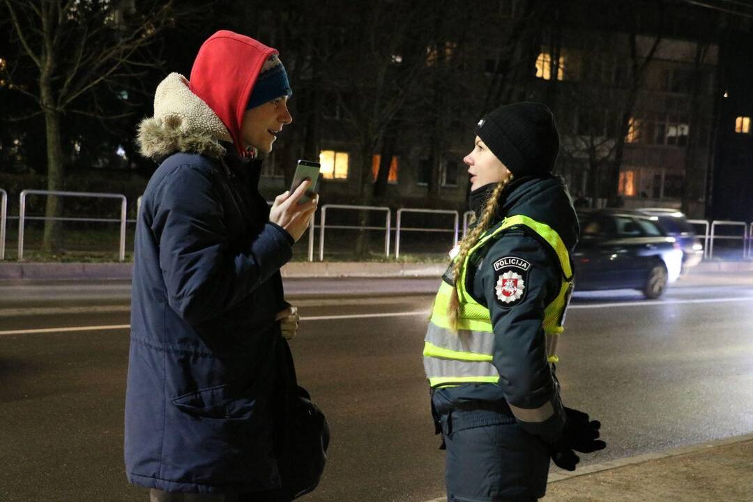 Pareigūnų akcija prie pėsčiųjų perėjų