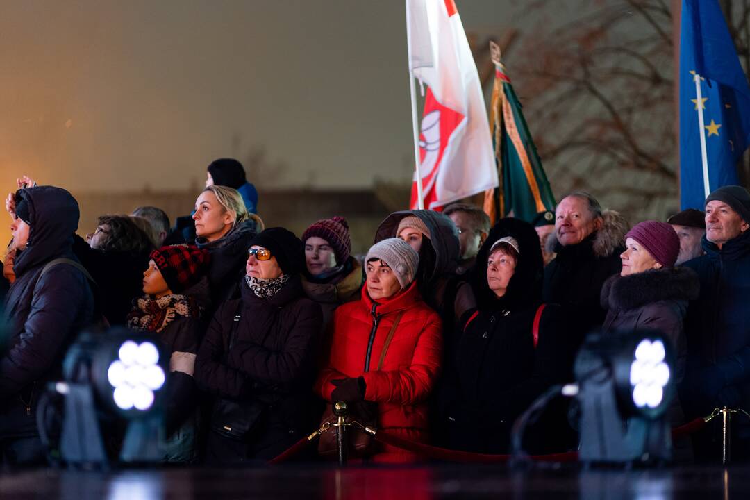 Atminimo laužų uždegimo ceremonija Nepriklausomybės aikštėje