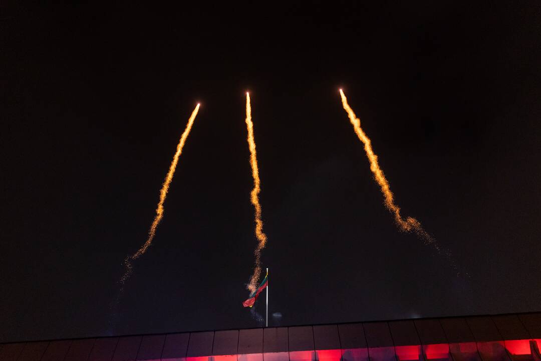 Atminimo laužų uždegimo ceremonija Nepriklausomybės aikštėje
