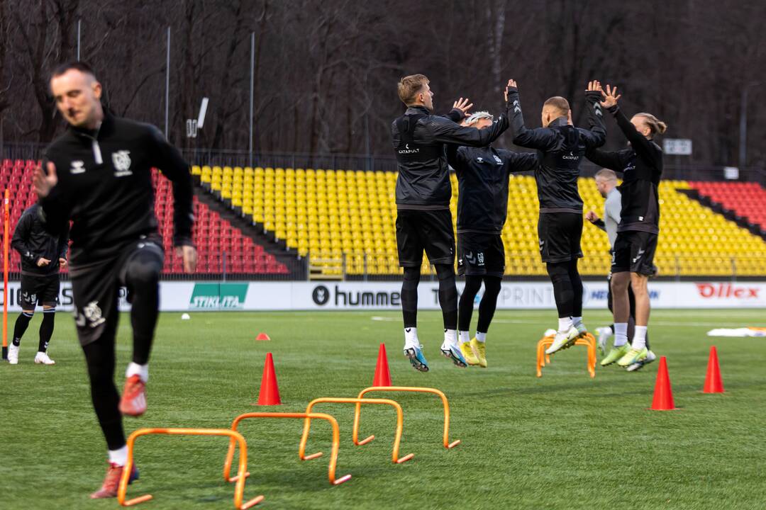 Lietuvos vyrų futbolo rinktinės treniruotė prieš dvikovą su Serbijos rinktine