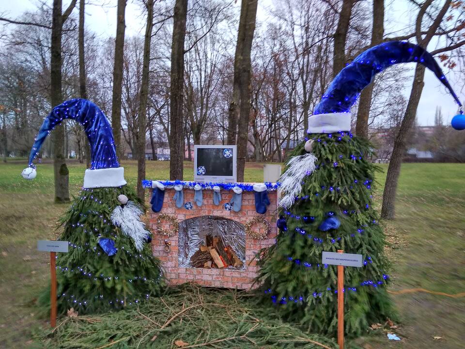 Jonavos Kalėdinių eglučių miestelis
