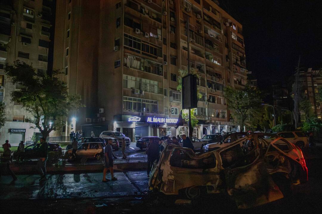 SOHR: per Izraelio smūgį Sirijos sostinėje žuvo mažiausiai 2 žmonės