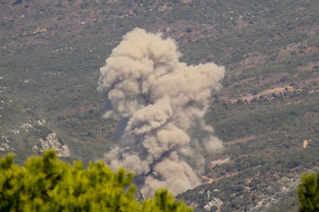 Izraelio kariuomenė sako smogusi Sirijoje įsikūrusiai „Hezbollah“ žvalgybos būstinei