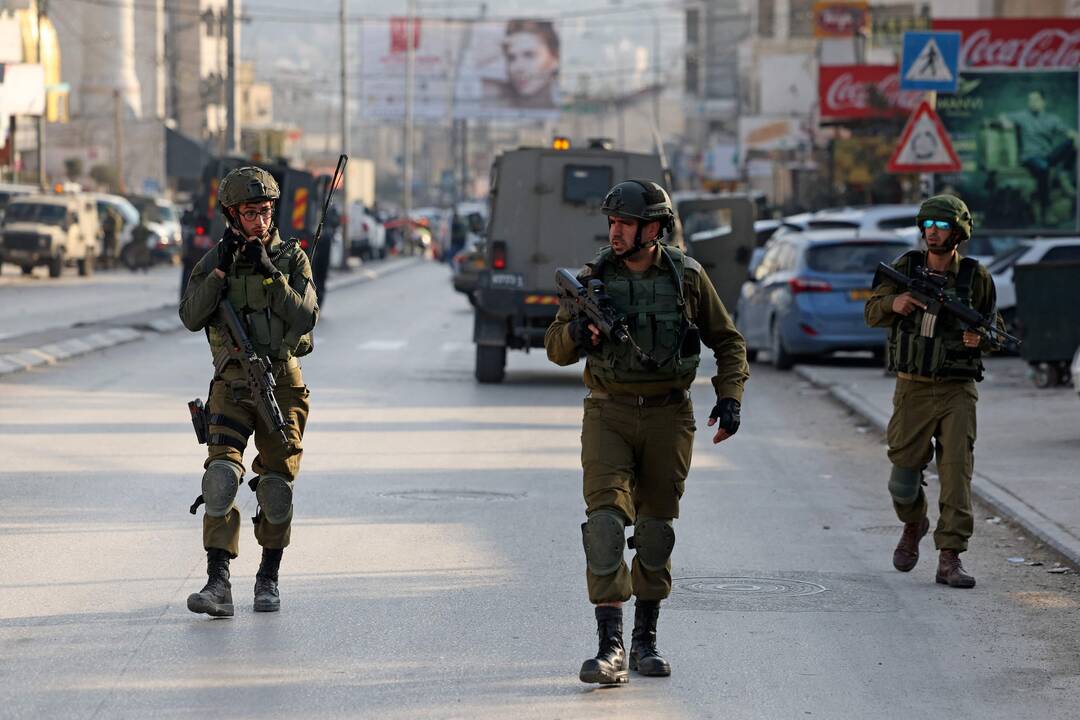 Izraelio vyriausybė: per palestiniečių teroro išpuolį Vakarų Krante žuvo du izraeliečiai  