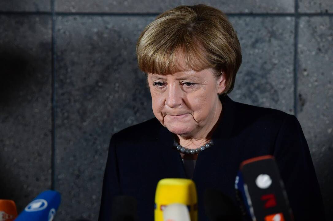A. Merkel didžiuojasi ramia žmonių reakcija į išpuolį Berlyno kalėdinėje mugėje