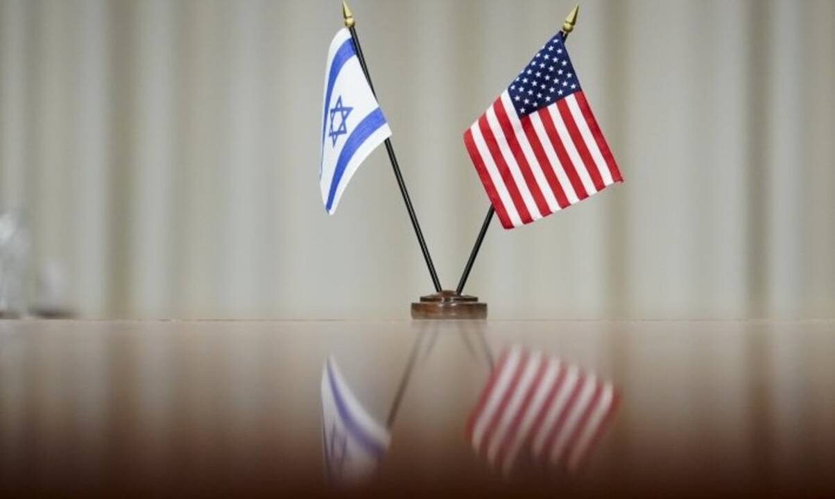J. Bidenas ambasadoriumi Izraelyje paskyrė politikos veteraną J. Lew