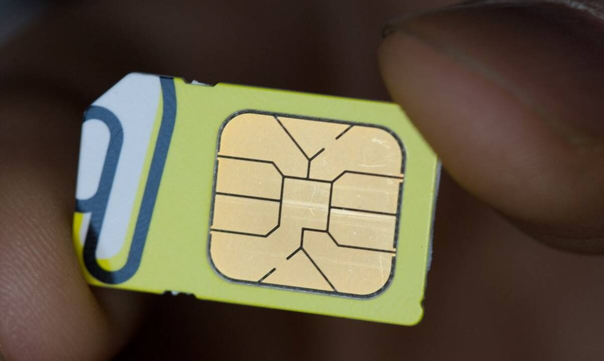 Seimui pritrūko balsų įteisinti privalomą SIM kortelių registraciją
