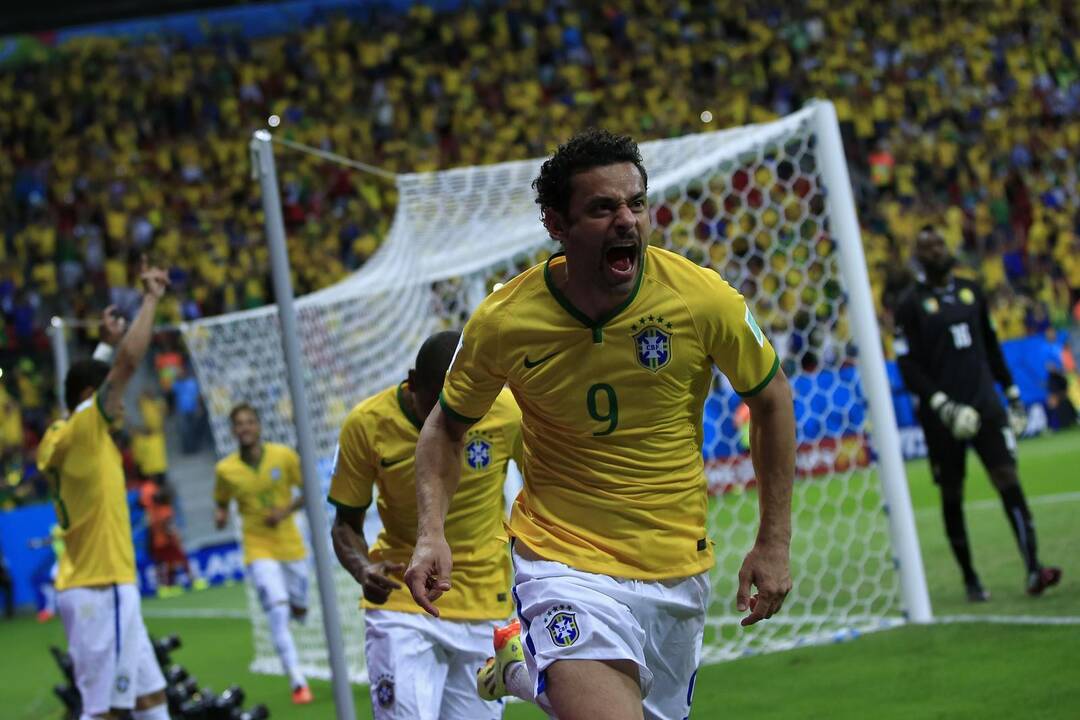 Pasaulio futbolo čempionatas: Brazilija - Kamerūnas