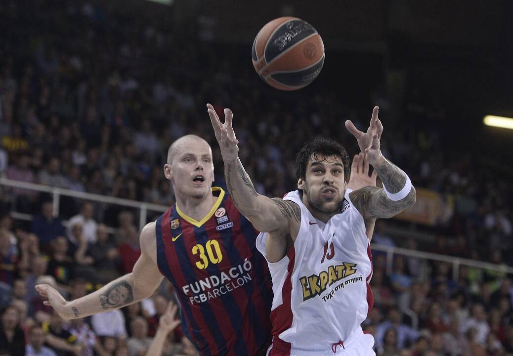 "Olympiacos" krepšininkai svečiuose įveikė "Barcelona" ekipą