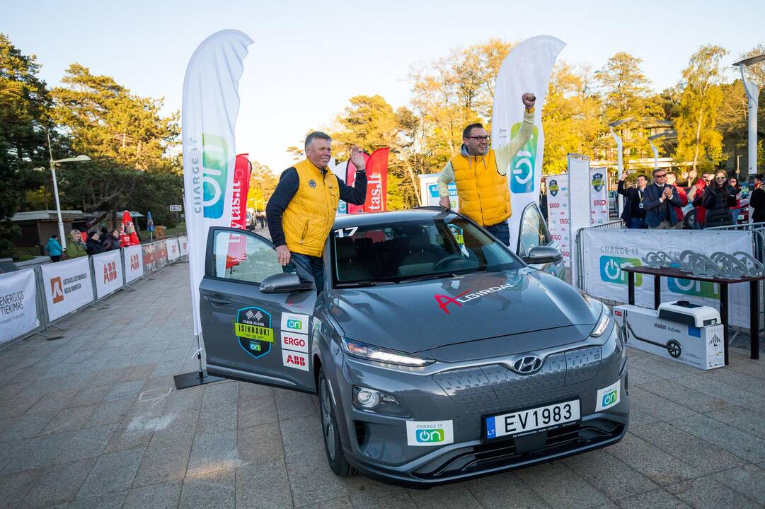 Elektromobilių varžybos „Charge it on! Vilnius – Palanga”  