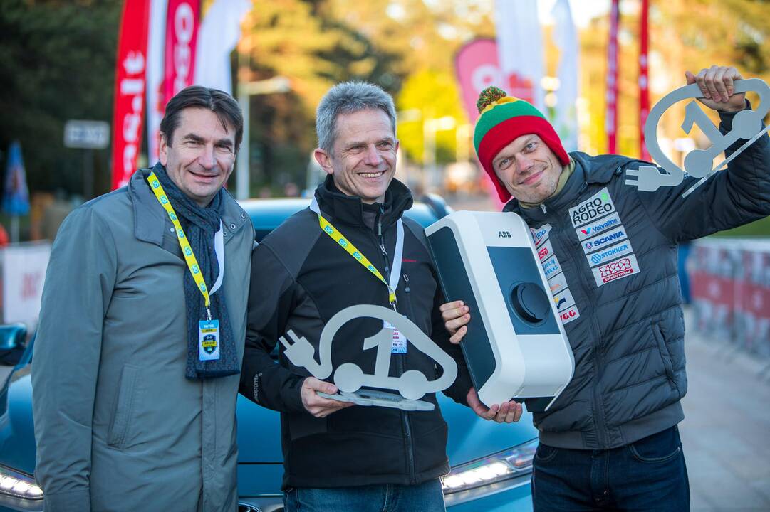 Elektromobilių varžybos „Charge it on! Vilnius – Palanga”  