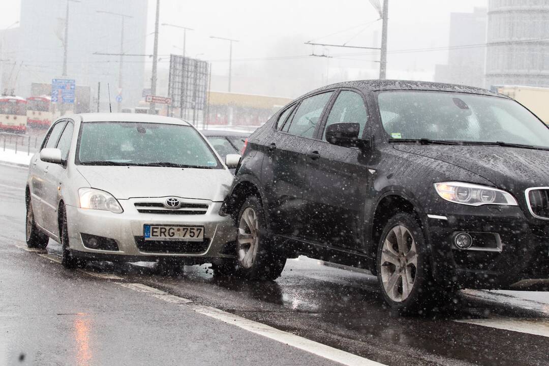 Advokatė: bylos dėl plikledžio sukeltų įvykių jau greitai turėtų atsirasti teisme