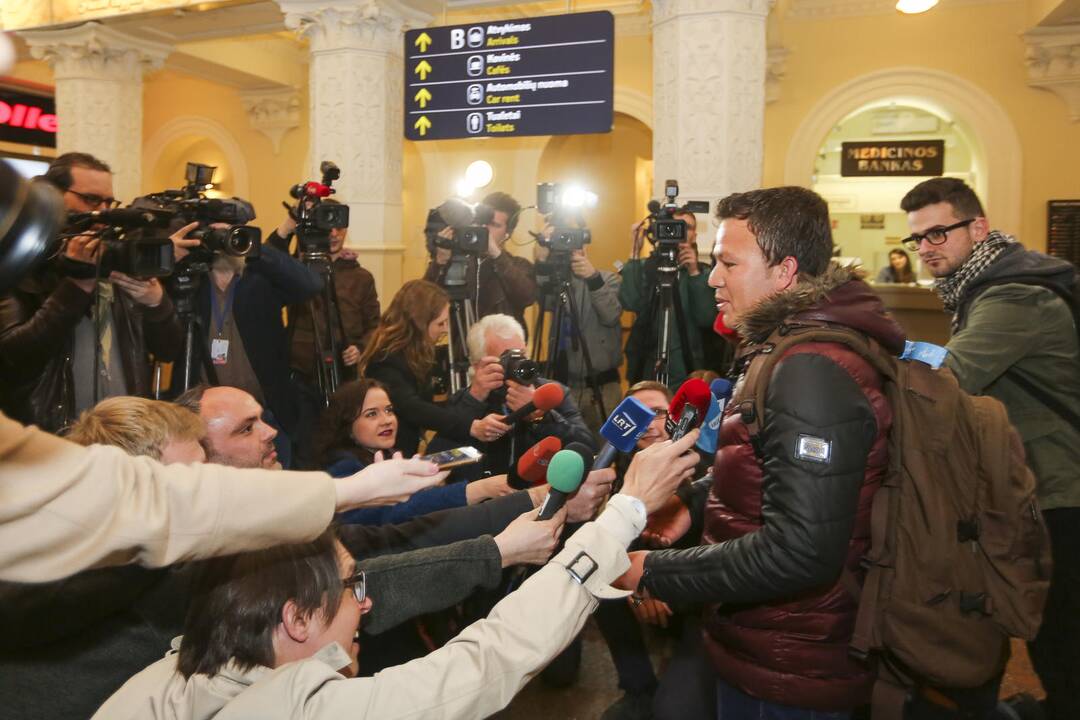 Į Lietuvą atskrido pabėgėlis iš Afganistano