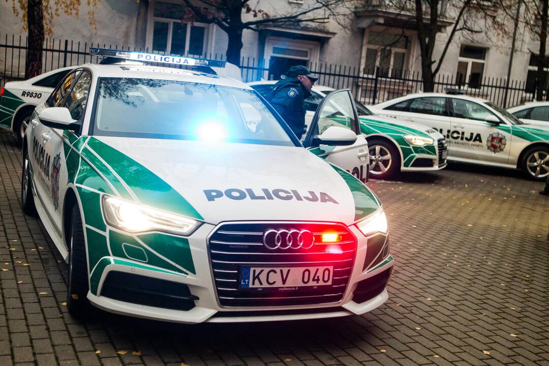 Nauji policijos „Audi A6“ automobiliai