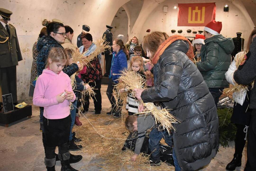 Adventinių vainikėlių dirbtuvės ir Adventinė vakarienė