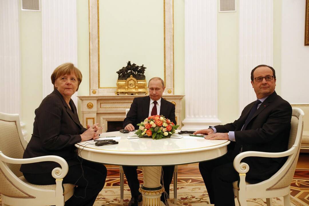 Angela Merkel, Vladimiras Putinas ir Francois Hollande