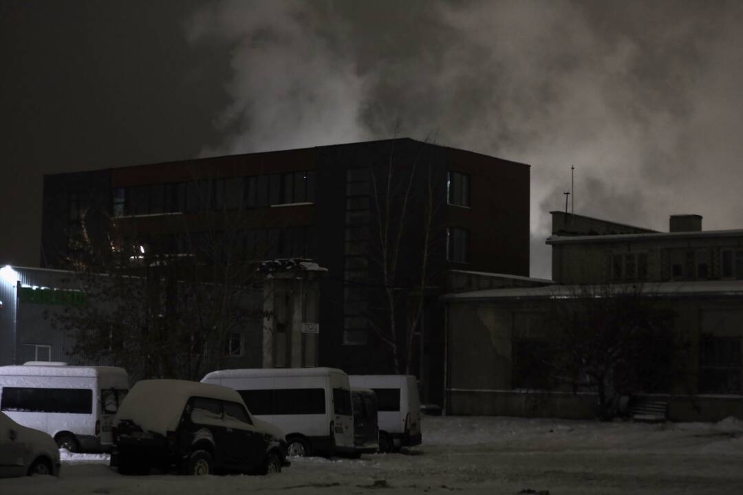 Raudondvario pl. degė metalinis angaras