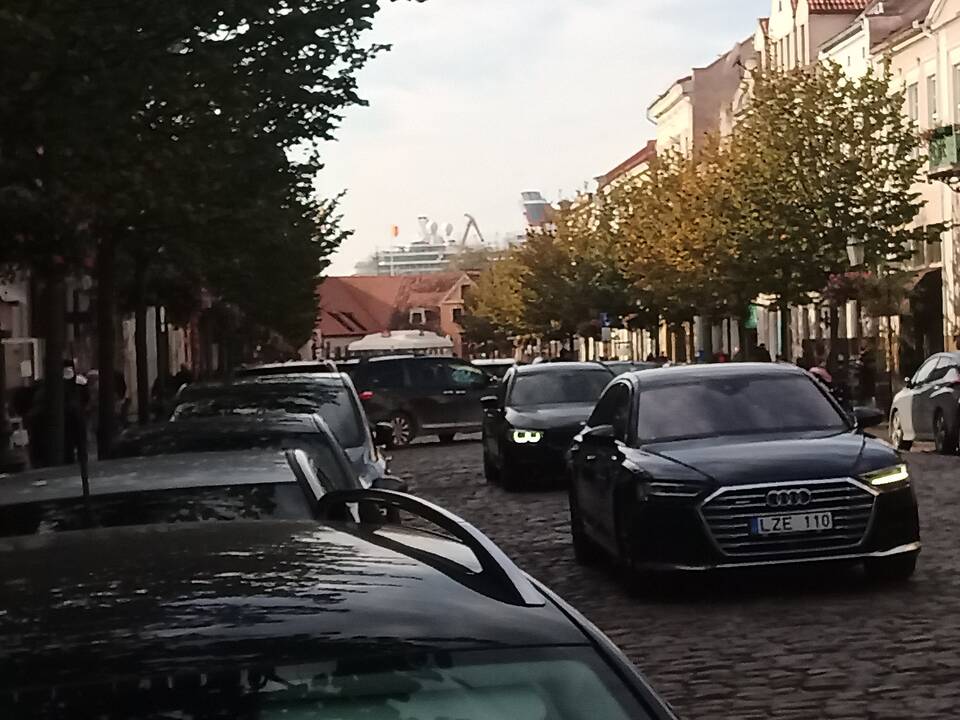 Asociacijos „Seni kibirai“ paroda ir amatininkų bei tautodailininkų mugė „Dūzgia avilys“