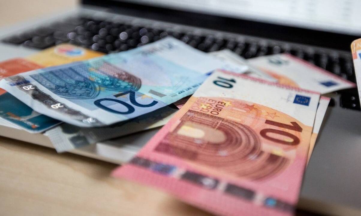 Sukčiai iš vilnietės pasisavino per 160 tūkst. eurų