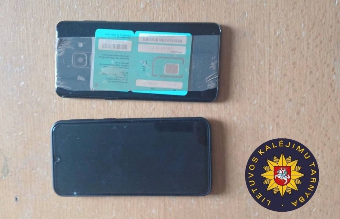 Pareigūnai sulaikė du telefonus į Alytaus kalėjimą permetusį asmenį