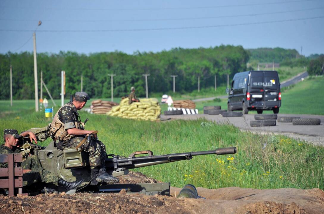 Donecke maištininkai užėmė Ukrainos nacionalinės gvardijos kareivines  